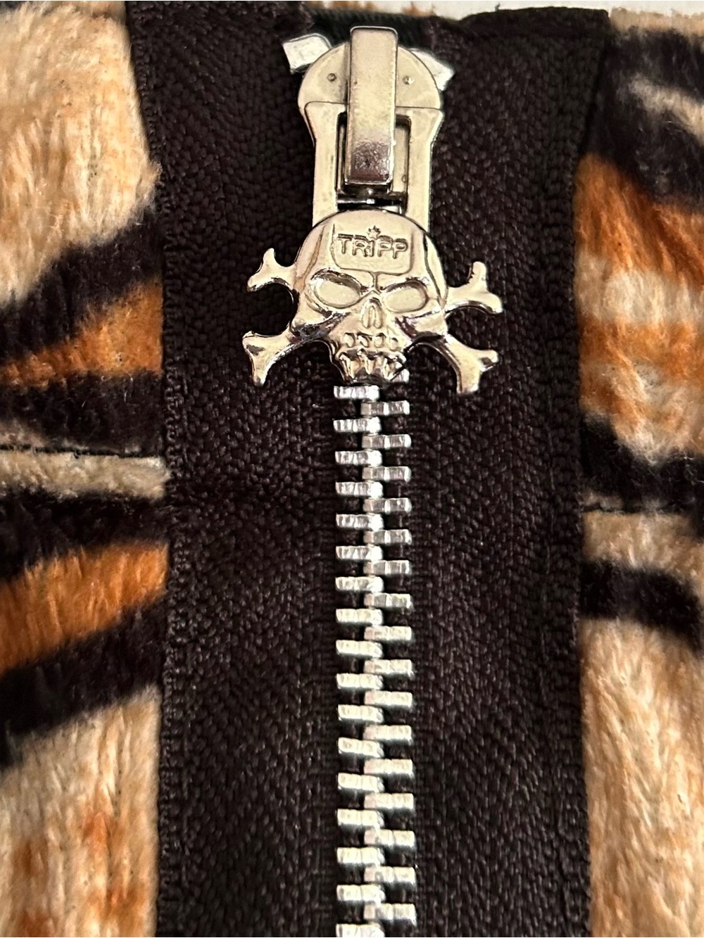 RARE Tripp NYC Y2K 2000s Grunge Alt Faux Fur Tiger Animal Print Micro Mini Skirt - Picture 4 of 9